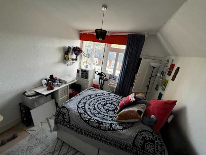 Louisa's room