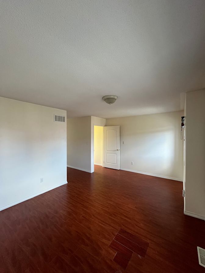Henry Nguyen's room