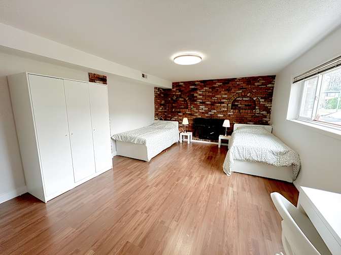 Shahram's room