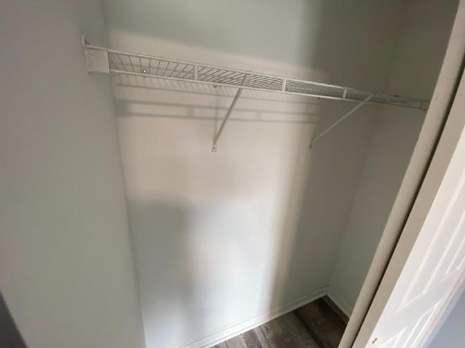 Alcove Rooms's room
