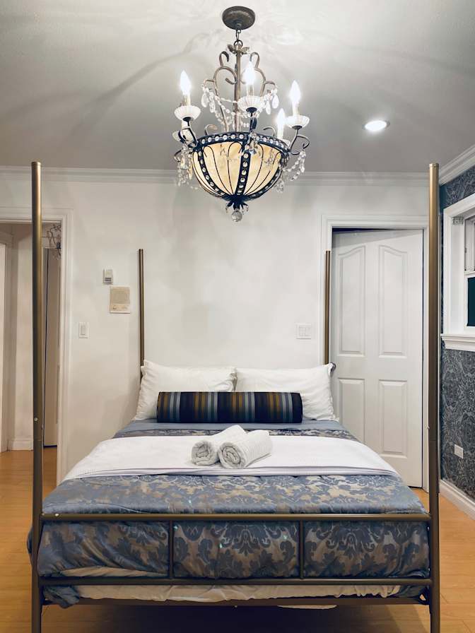 Mohammad's room
