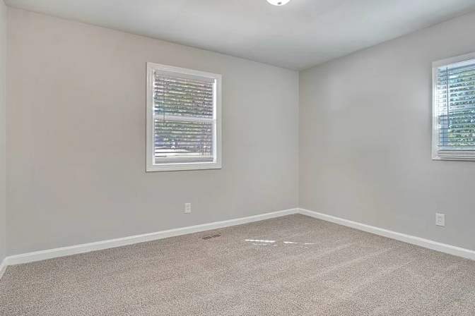 Luis's room