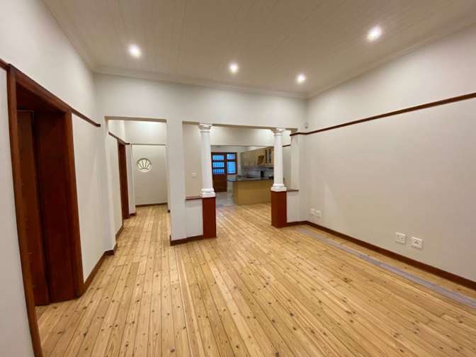 Simon's room