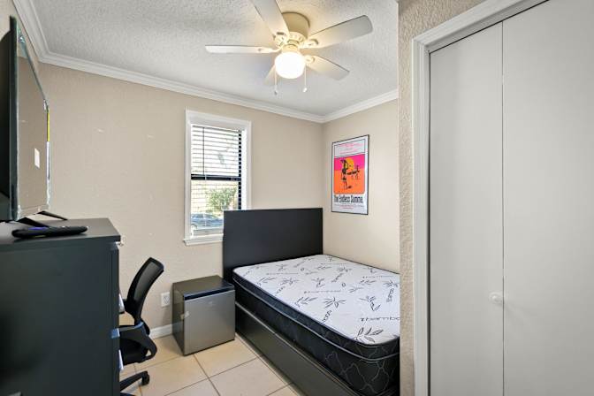 PadSplit's room