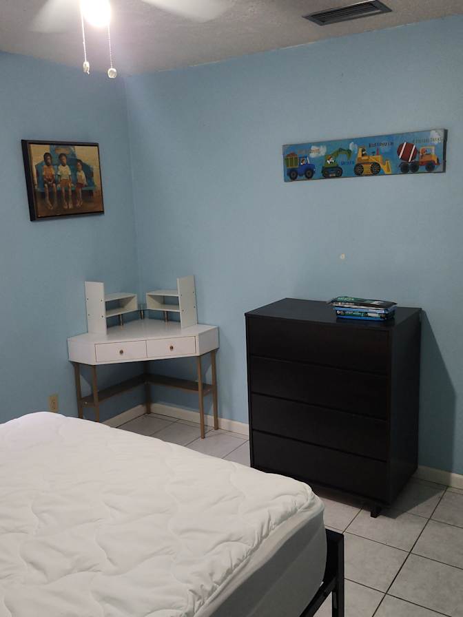 Bob's room