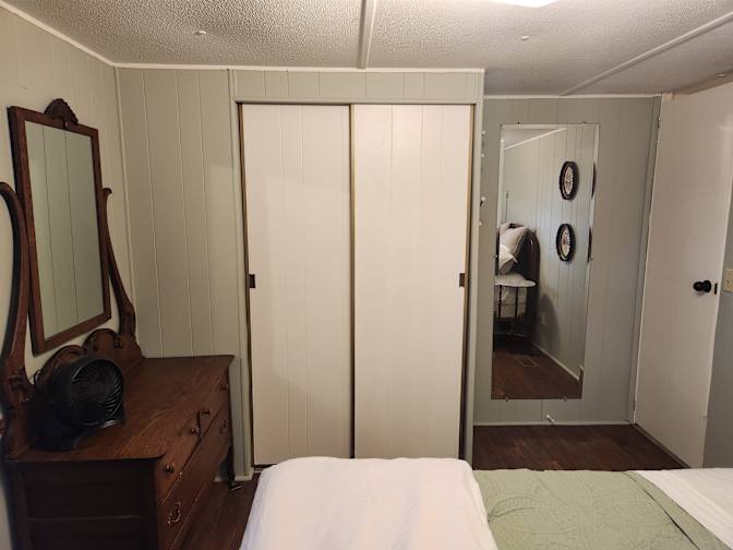 Ronald Czerepak's room