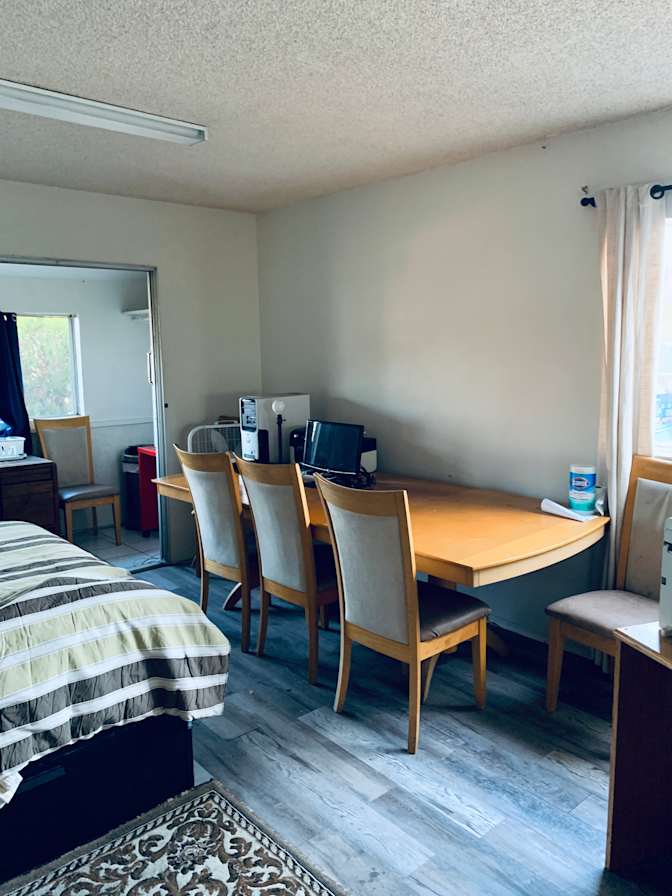 Narendra's room