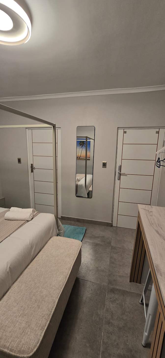 Donovan's room