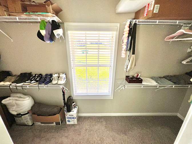Segen's room