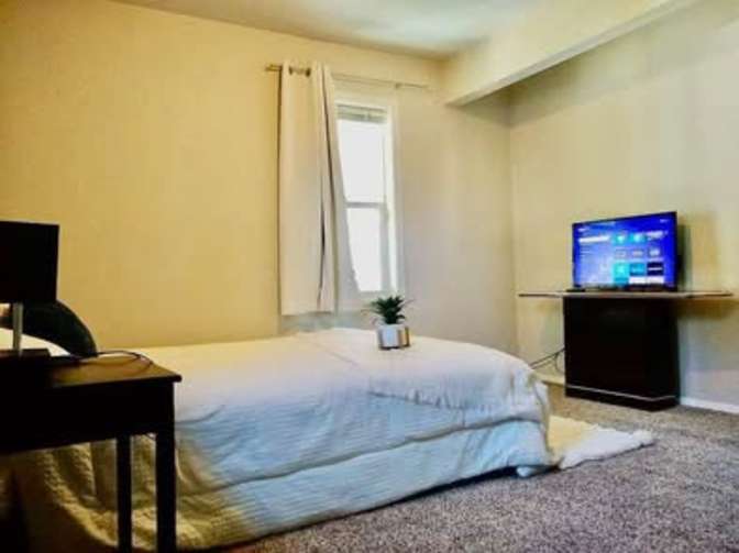 Zena's room