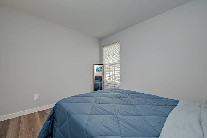 Felix's room