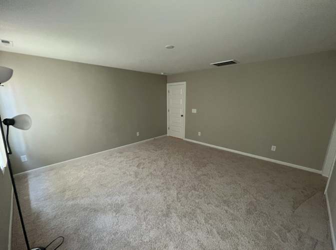 Alcove Rooms's room