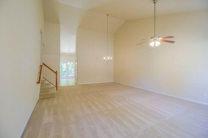 Alcove Rooms's room