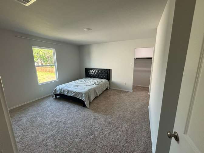 Janeth Cota Robles's room