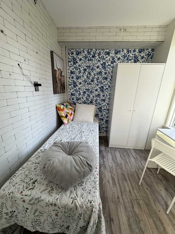 Van House's room