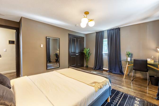 Sam June's room