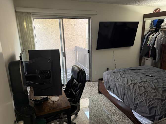 Jordan C.'s room