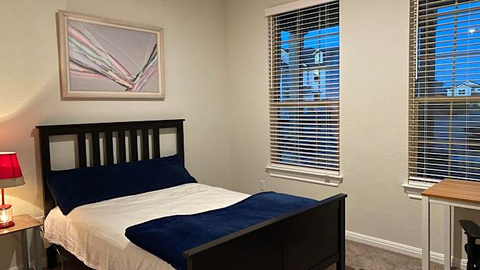Anoop Gupta's room