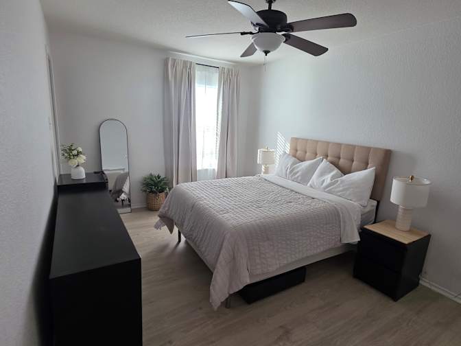 Yareli's room
