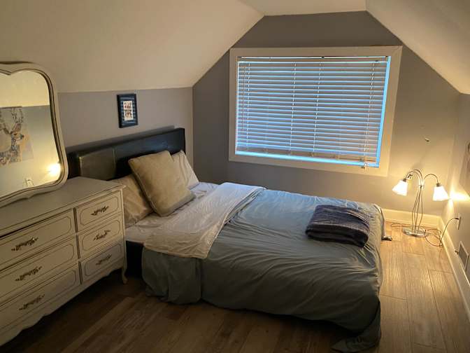 Lisa's room