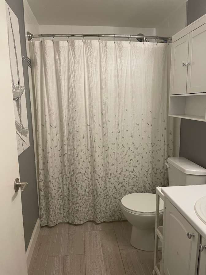 Dee's room