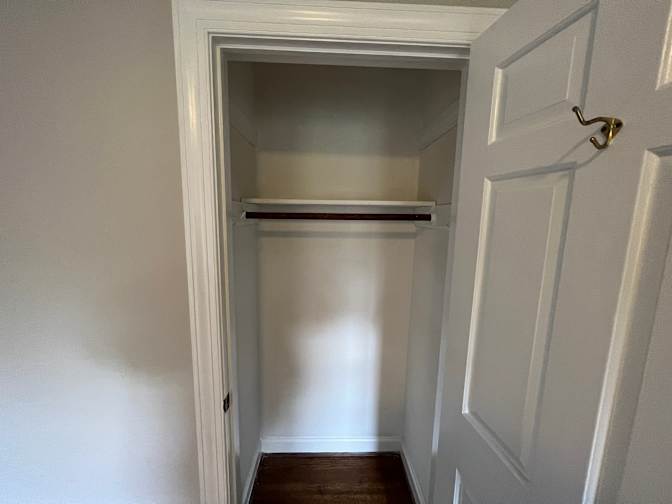 Alcove Rooms's room