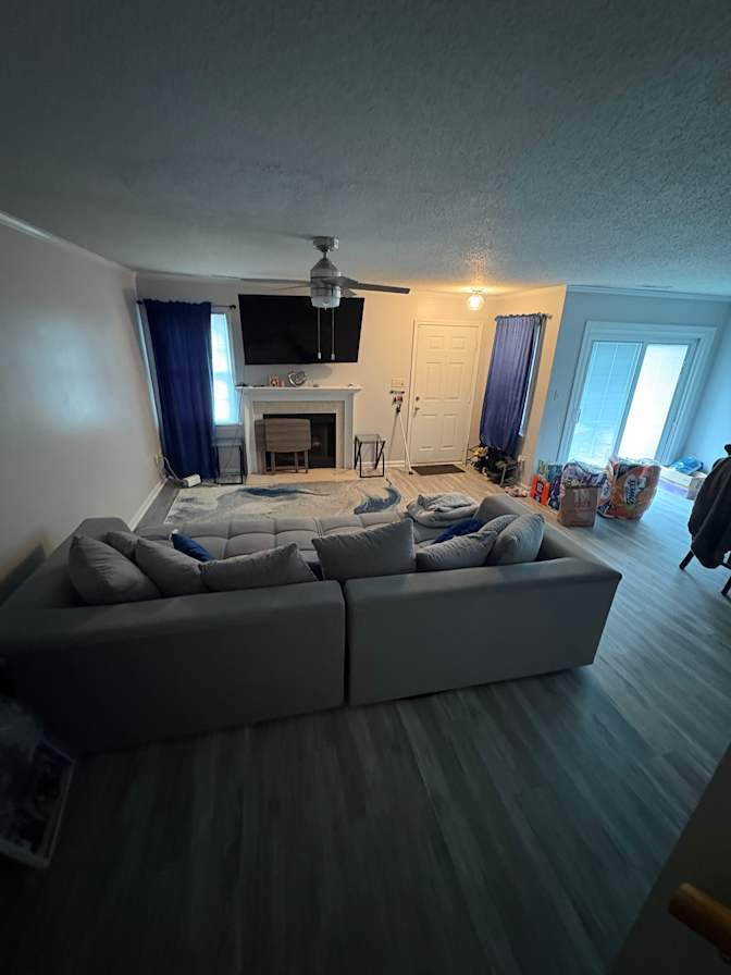 Alexa Livingtone's room