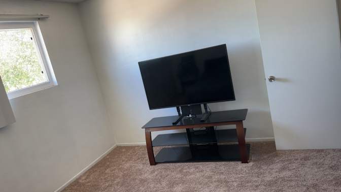O.C.'s room
