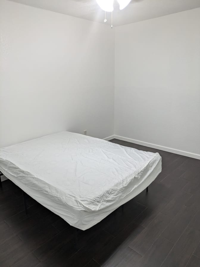 Autif's room