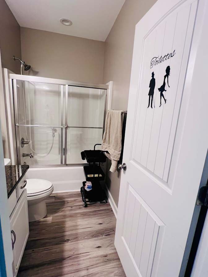 DJ's room