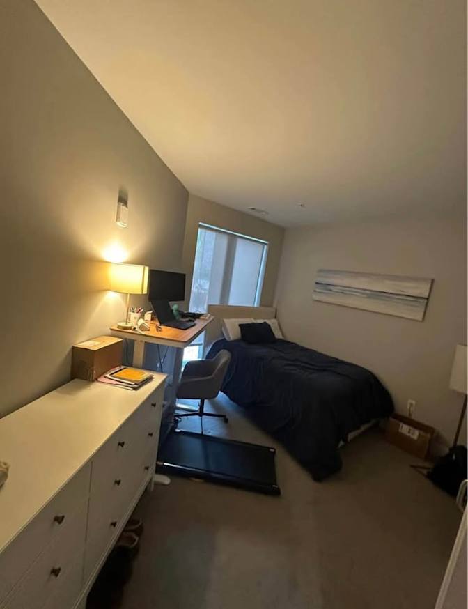 Ez's room