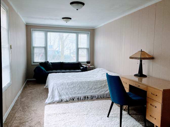 Yuliya's room