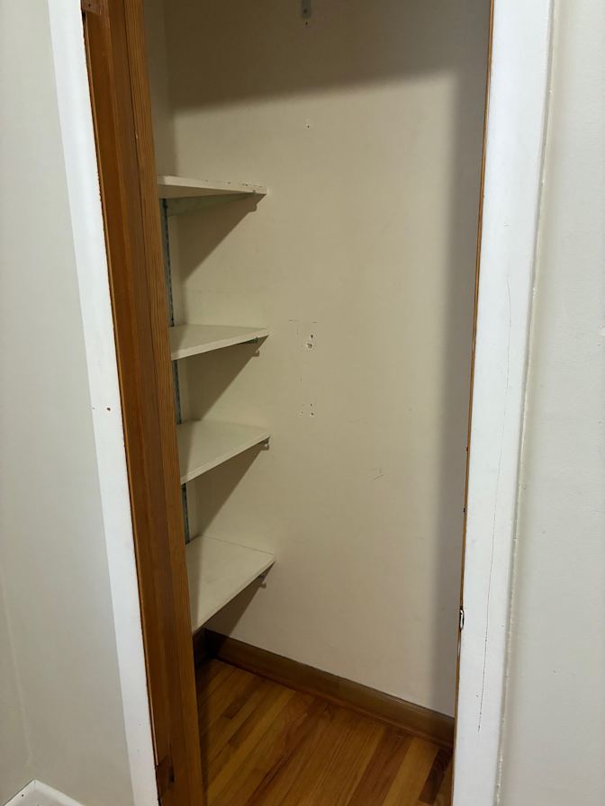 Jason Murray Taylor's room