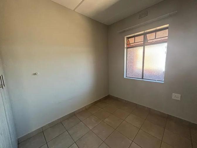 Takudzwa's room