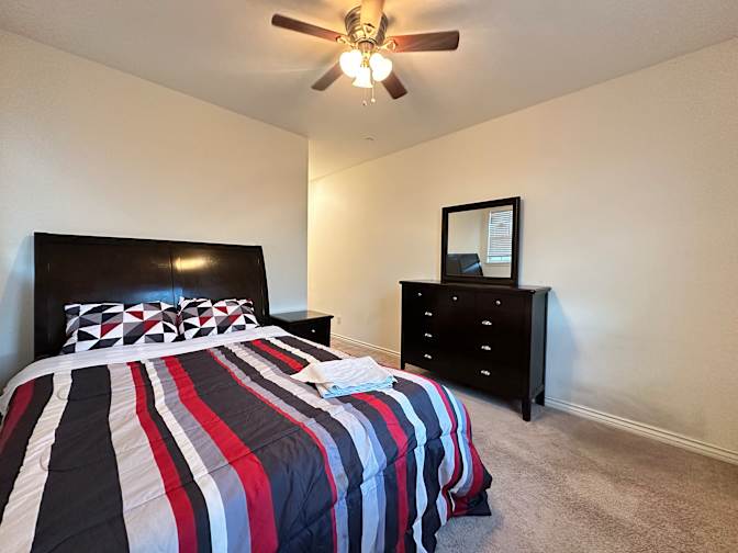 Lisa's room