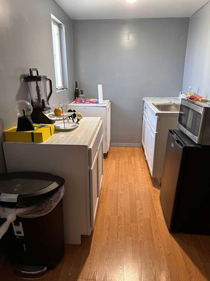 Rolando's room