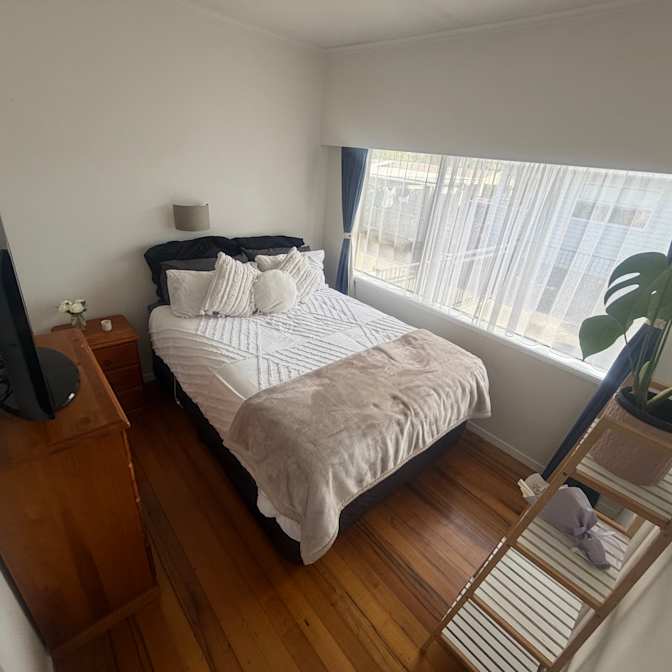 Kelly's room