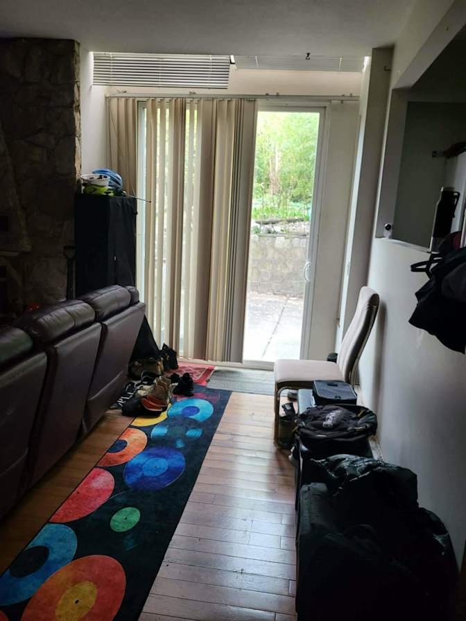 Eddy's room