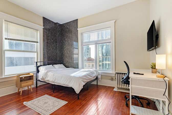 Mary Sky's room