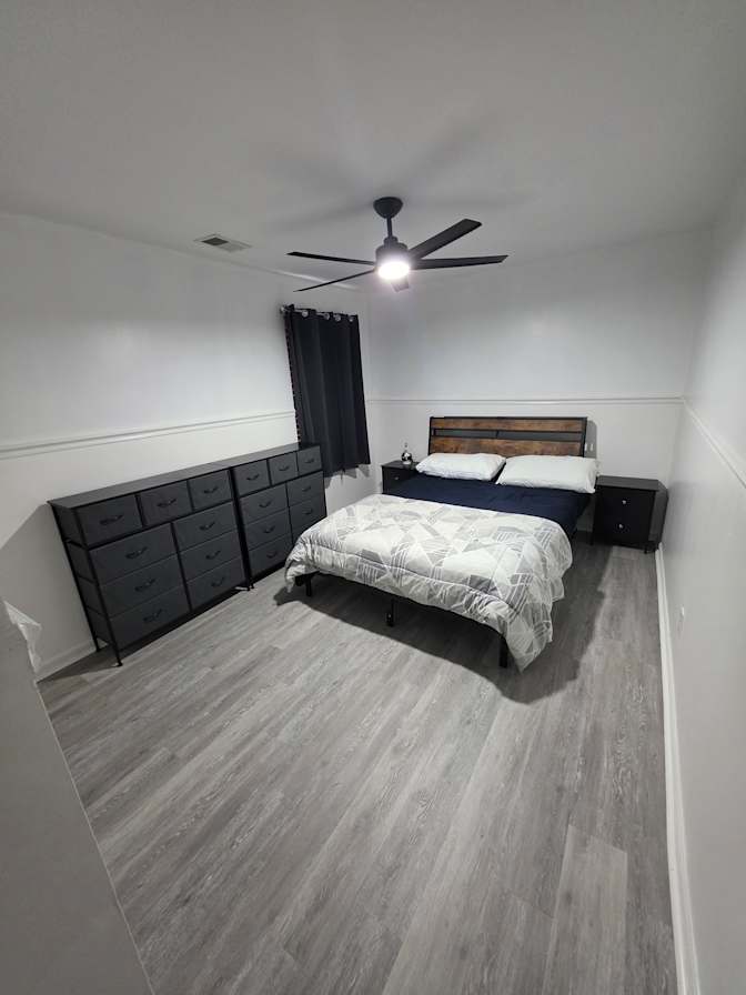 Francisco's room