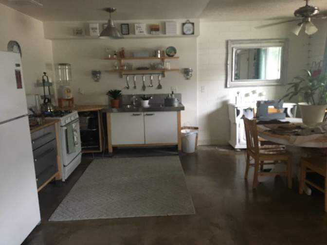 Room For Rent's room