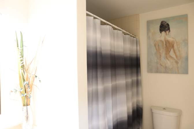 Isabella S.'s room