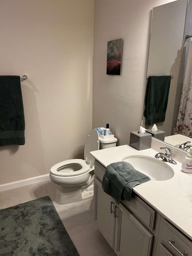 Tiffany Osullivan's room