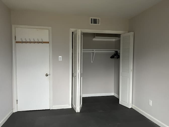jeff's room