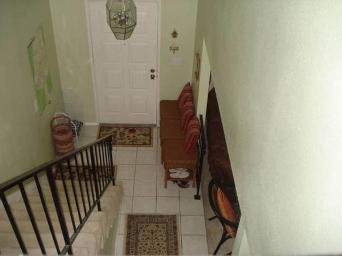 Luz F Mendoza's room