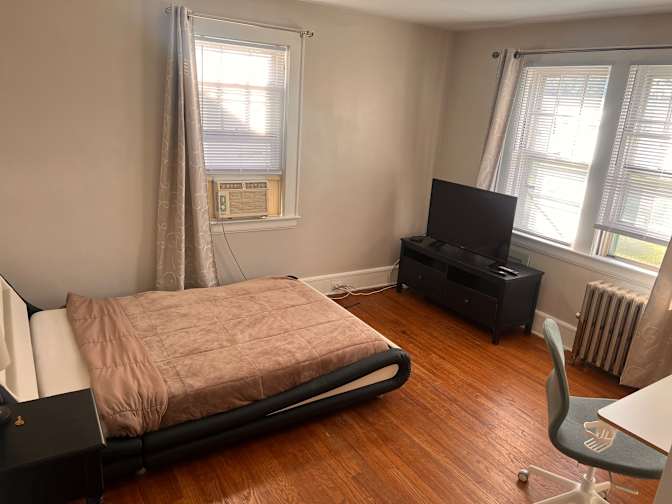 Sol's room