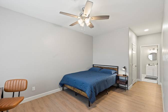 Ventures Rentals's room