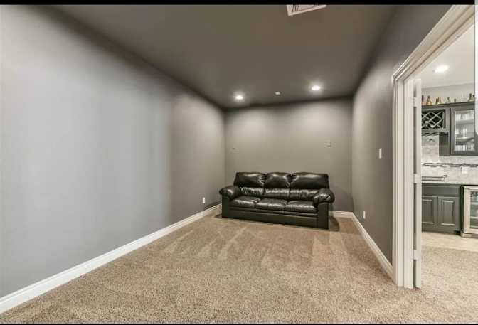 Ro's room