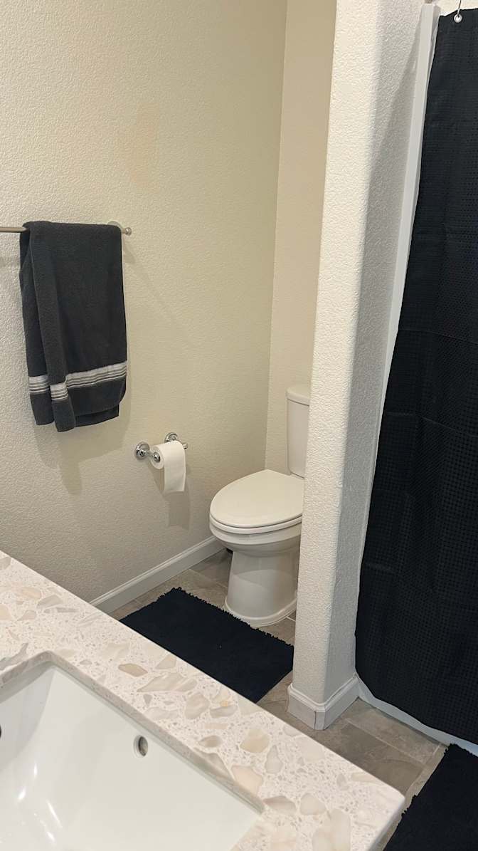 Scott Larson's room