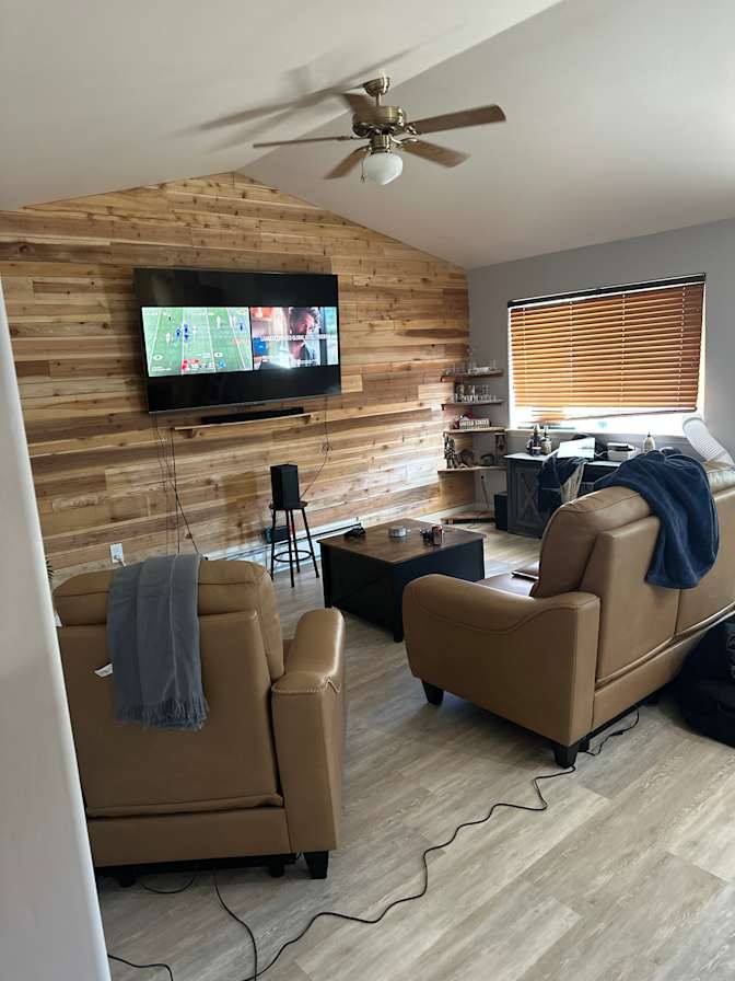 Dakota Talt's room